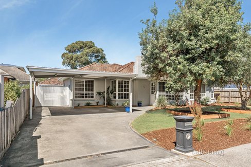 74 Warren Road Mordialloc 3195