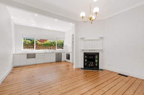 742 Whitehorse Road Mont Albert 3127