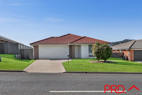 75 Denman Avenue, KOOTINGAL NSW 2352