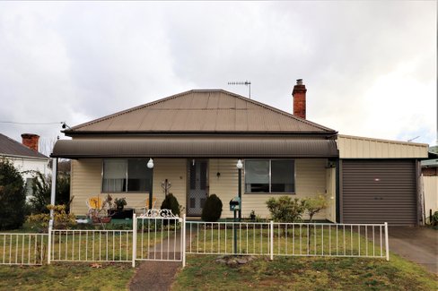 75 Murray St, TUMBARUMBA NSW 2653