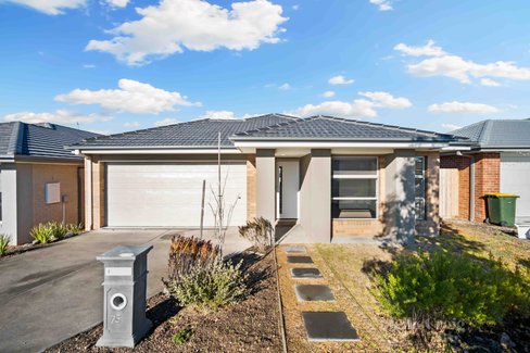 75 Sundance Boulevard  Winter Valley 3358