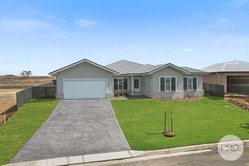 75 Verdelho Drive, TAMWORTH