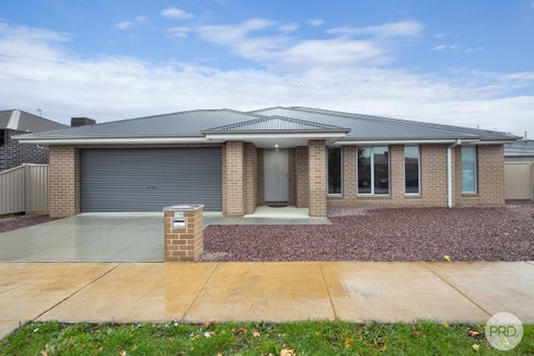 75 Willoby Drive, ALFREDTON VIC 3350