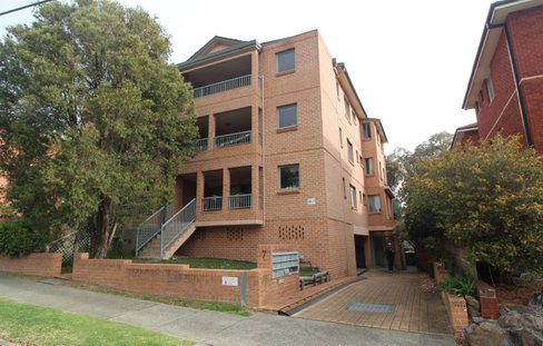 7/5A APSLEY Street, PENSHURST NSW 2222