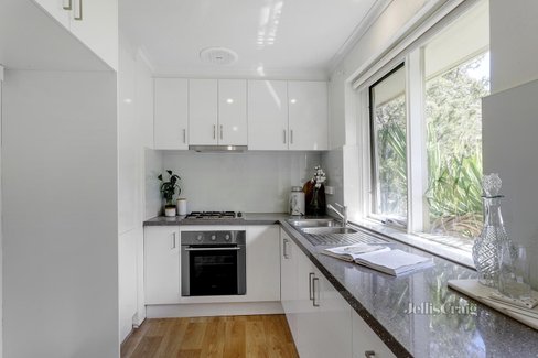 7/6 Brentwood Street Bentleigh 3204