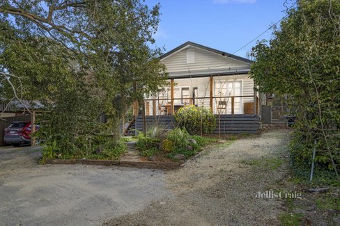 76 Fernhill Road Mount Evelyn 3796