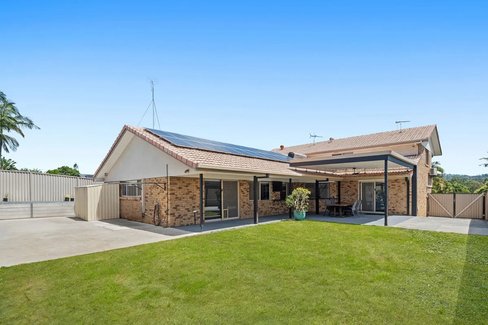 76 Hickey Way Carrara, CARRARA QLD 4211