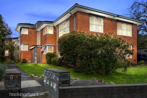 7 6 Leopold Crescent Mont Albert 3127