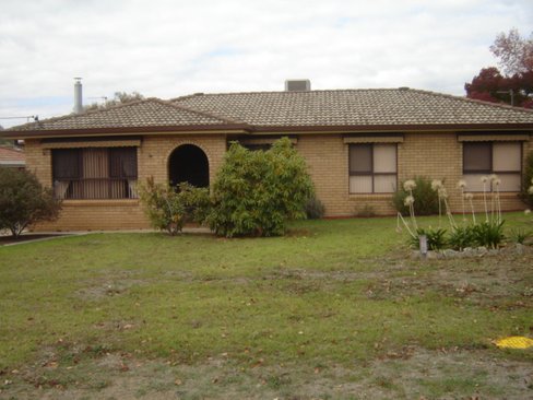 76 Sydney Street, TUMUT NSW 2720