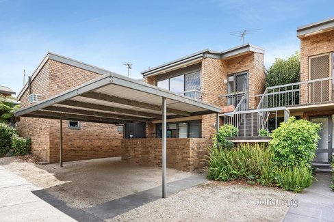7 60 Beach Road Mentone 3194
