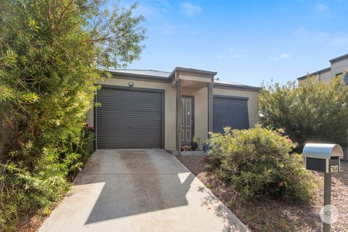 76a Chum Street, GOLDEN SQUARE VIC 3555