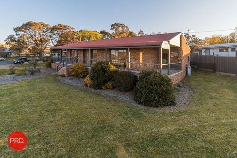 77 Cowper Street, BRAIDWOOD
