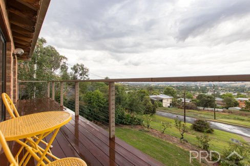 77 Dalhunty Street, TUMUT NSW 2720