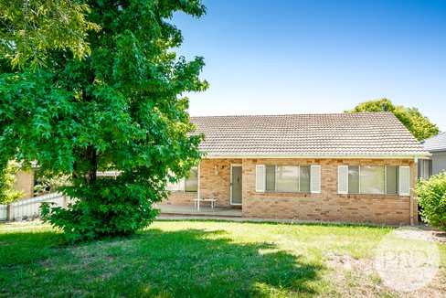 77 Meadow Street, KOORINGAL NSW 2650