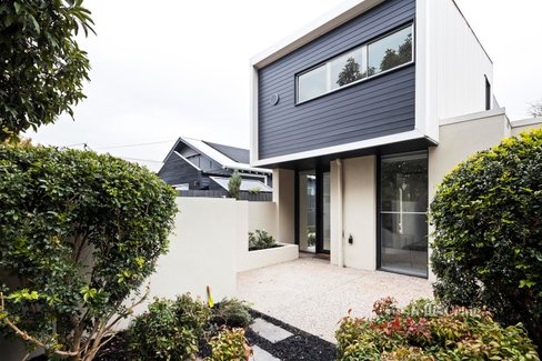 77 Victoria Road Northcote 3070