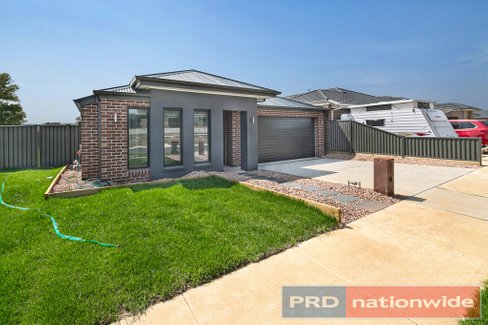 78 Howe Street, MINERS REST VIC 3352