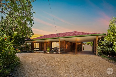 78 Ironstone Road, EPSOM VIC 3551