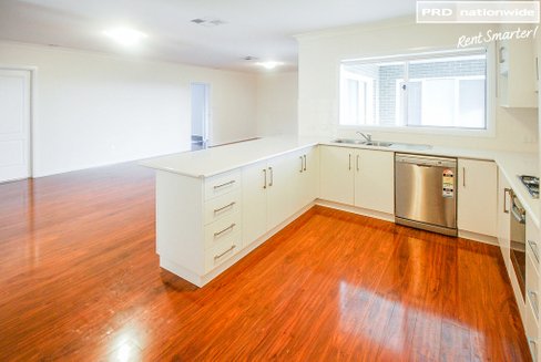 78 Kaloona Drive, BOURKELANDS NSW 2650