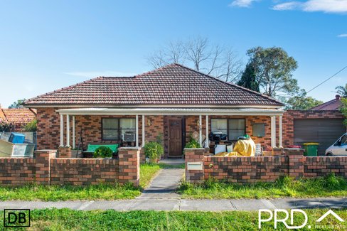 78 Park Road, EAST HILLS NSW 2213