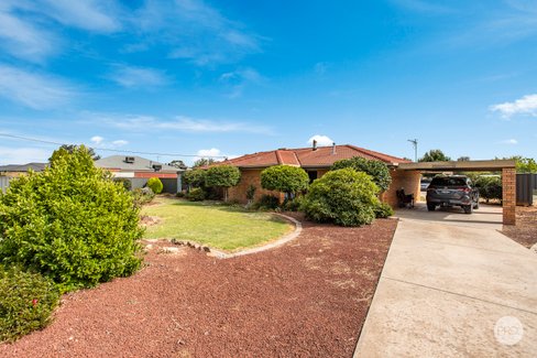 79 Ironstone Road, EPSOM VIC 3551