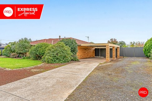 79 Ironstone Road, EPSOM VIC 3551