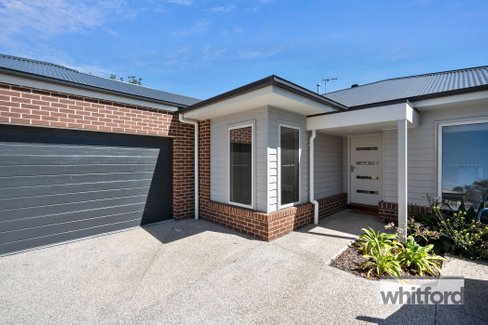 7B Carr Street, Belmont