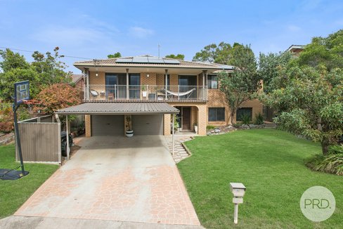8 Amaroo Road, TAMWORTH