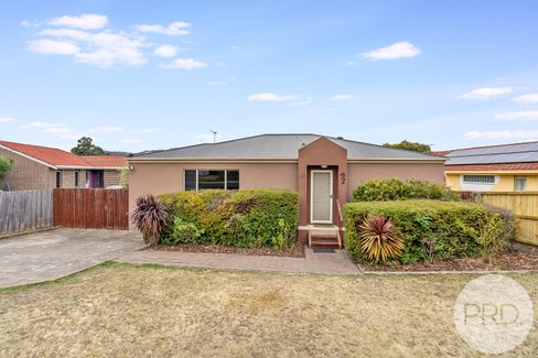 8 Arden Drive, ROKEBY TAS 7019