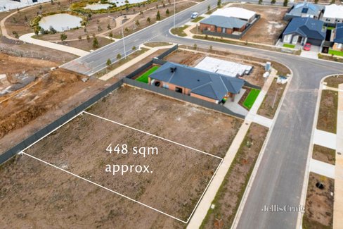 8 Ashton Avenue Winter Valley 3358