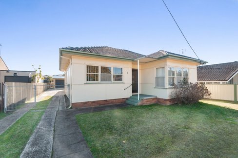 8 Avonlea Street, DAPTO NSW 2530
