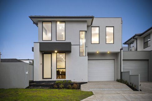 8 Baylon Street Bentleigh 3204