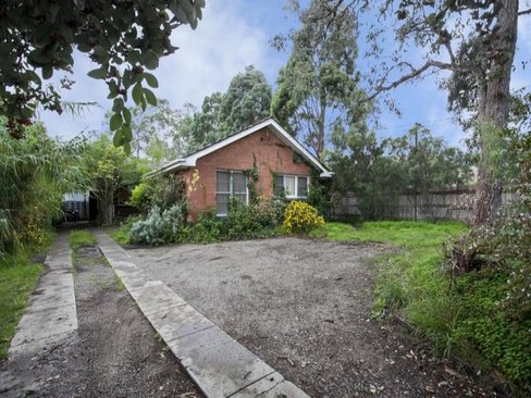 8 Bourke Street Ringwood 3134