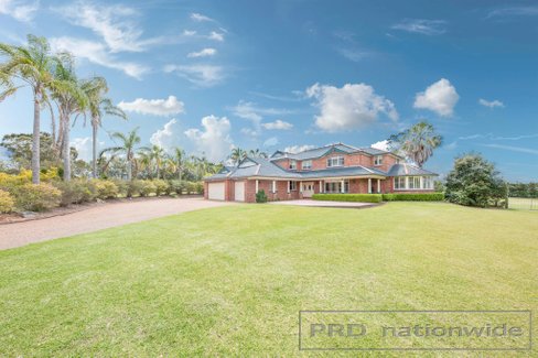 8 Cahill Close, BLACK HILL NSW 2322