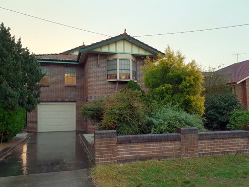 8 Carboni Street, LIVERPOOL NSW 2170