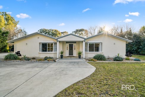 8 Clare Avenue, WAGGA WAGGA NSW 2650