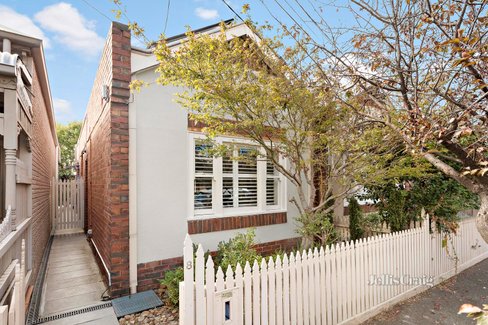 8 Coronet Street Flemington 3031