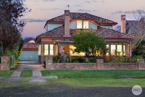8 Dowling Street, LAKE WENDOUREE