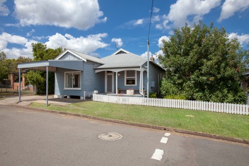 8 Drinan Street, BRANXTON NSW 2335
