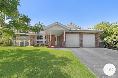 8 Ellerslie Crescent, LAKEWOOD