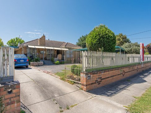 8 Esther Crescent Mooroolbark 3138