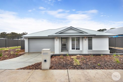 8 Eucalyptus Court, BEAUFORT VIC 3373