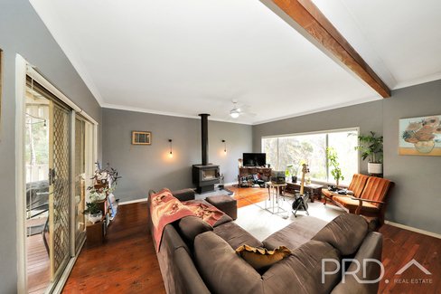 8 Eurabbie Street, BATLOW NSW 2730
