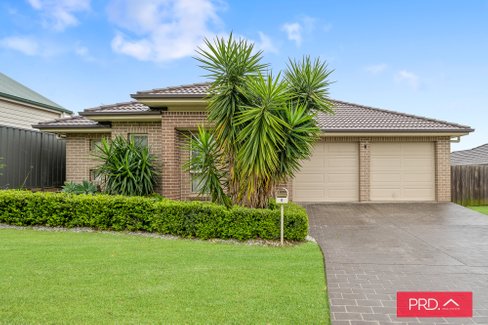 8 Folkes Street, ELDERSLIE NSW 2570