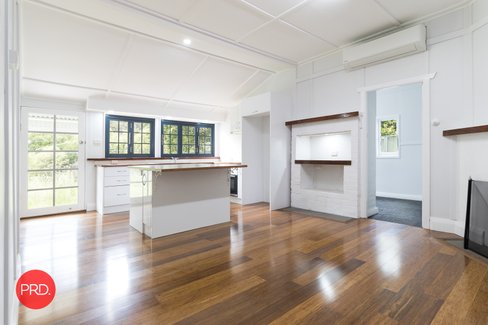 8 Foxlow Street, CAPTAINS FLAT NSW 2623