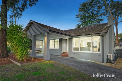 8 Gardenia Street Croydon South 3136