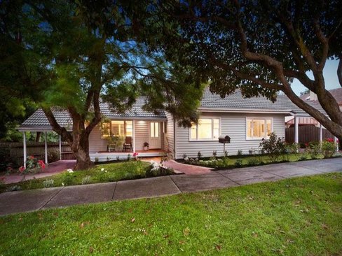 8 George Street Mont Albert 3127