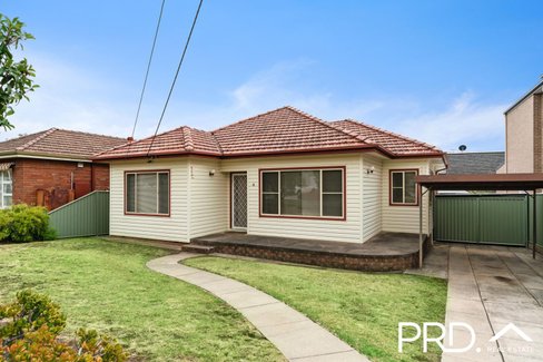 8 Gracemar Avenue, PANANIA NSW 2213