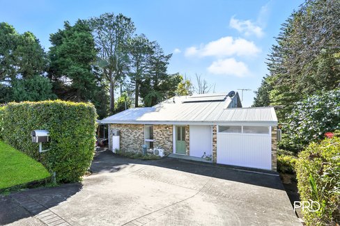 8 Homedale St, Springwood NSW 2777