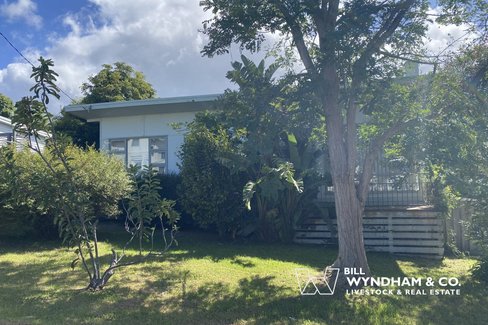 8 Howitt Avenue, Metung