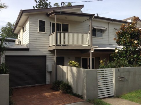 8 Hutchins Street, KEDRON QLD 4031